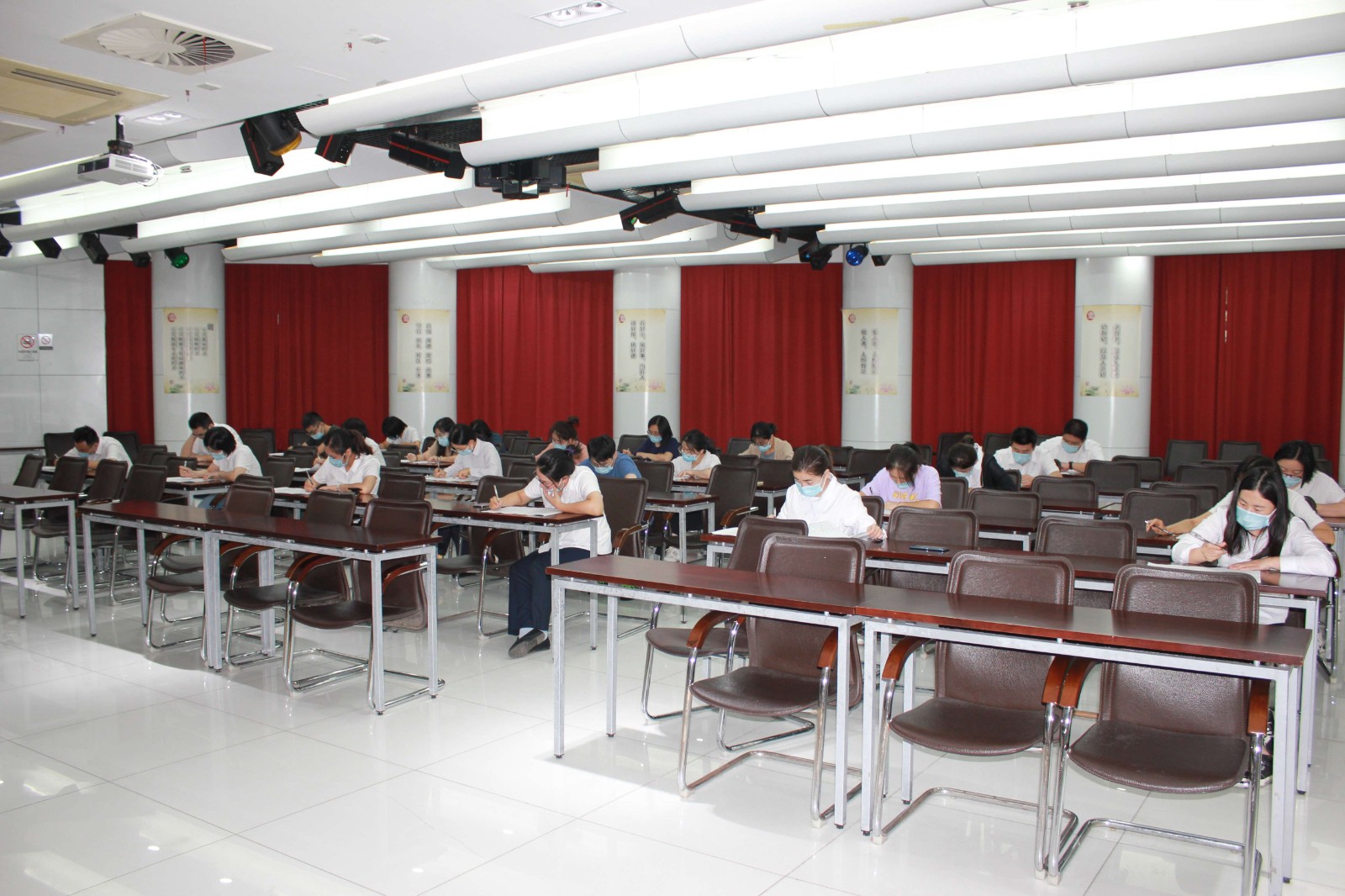 1640914969585235.jpg IMG_5033(1).jpg